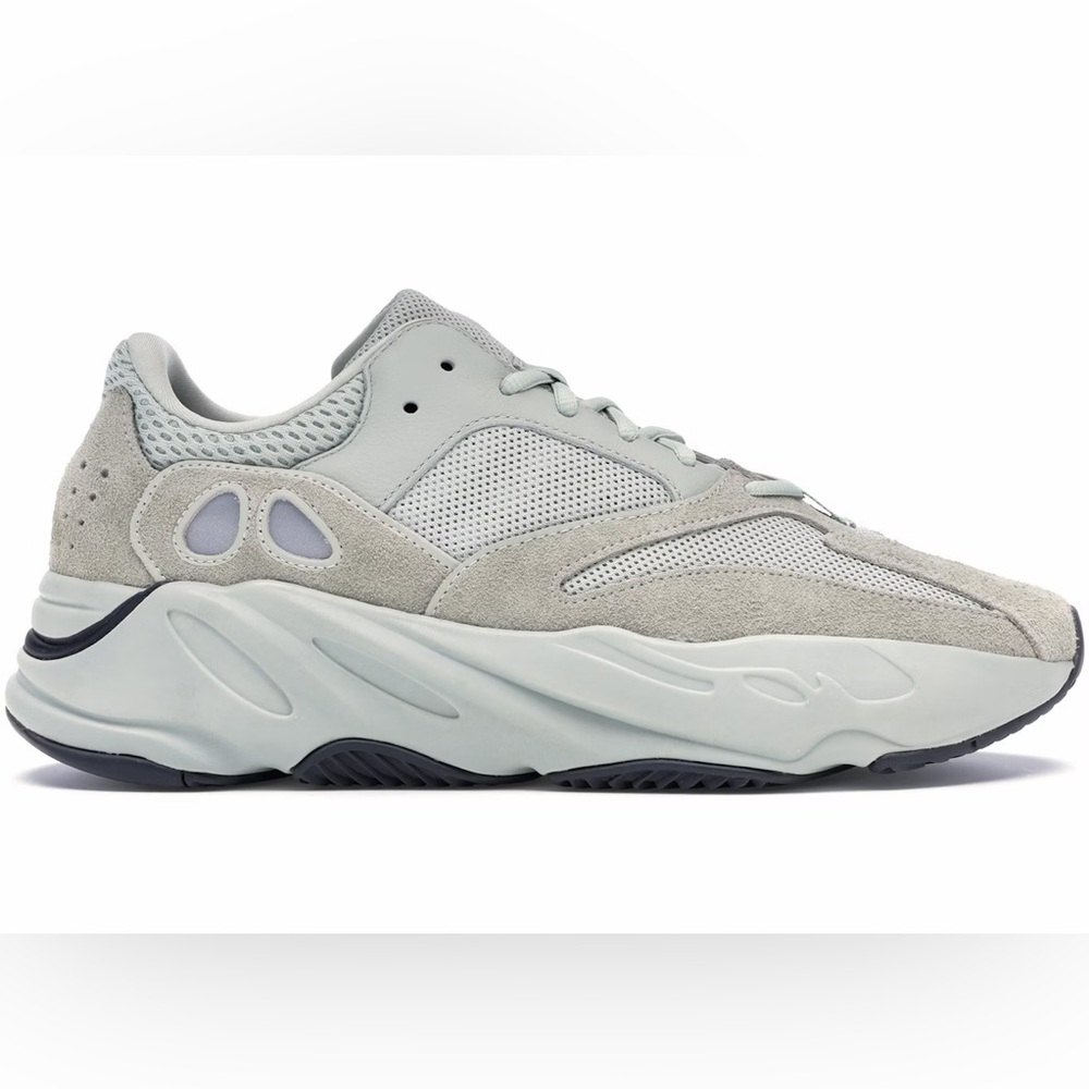 YEEZY adidas 700 Salt